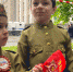 Дети в форме, предложение руки на параде и «Бессмертный полк» вопреки запретам. Как отпраздновали 9 мая во Владикавказе - Vladikavkaz.Sm.News